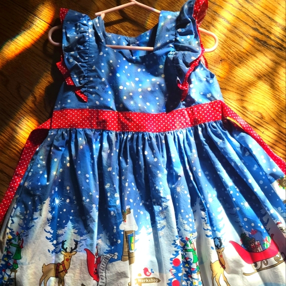 Christmas dress - Picture 1 of 4